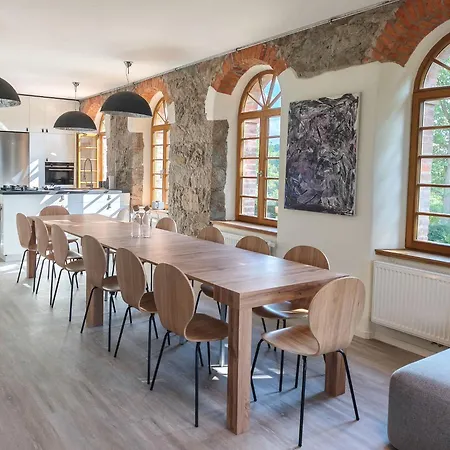 Großzügige Mit Sauna, Kamin, Xl-tafel Für Gruppen Apartamento Großharthau