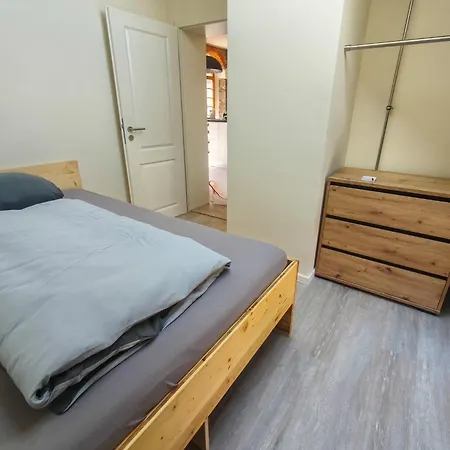 Großzügige Mit Sauna, Kamin, Xl-tafel Für Gruppen Apartamento Großharthau