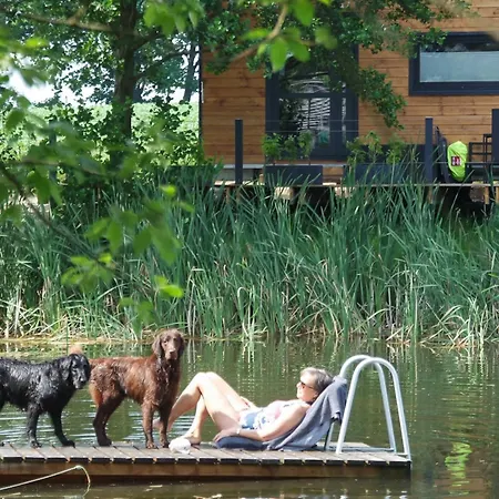 Großzügige Mit Sauna, Kamin, Xl-tafel Für Gruppen